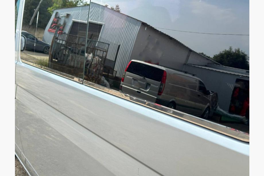 Volkswagen T5 2010-2015 Molduras inferiores de ventanas (6 piezas, acero inoxidable) Foto 6
