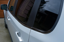 Jeep Renegade 2014- Molduras de Ventanas Cromo Negro (6 uds, Acero Inoxidable) foto 2