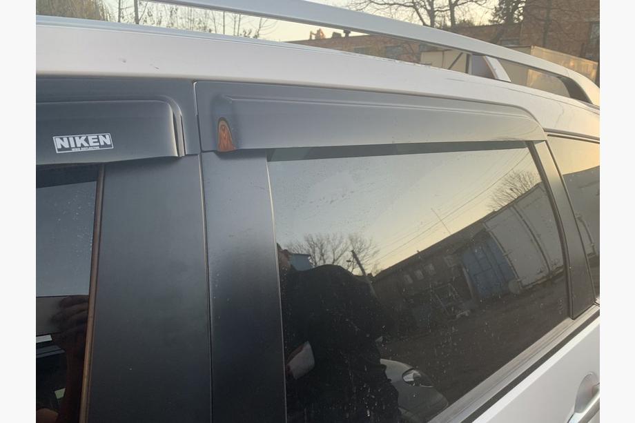 Mitsubishi Outlander 2006-2012 Deflectores de Ventana (4 uds, Niken) Foto 4
