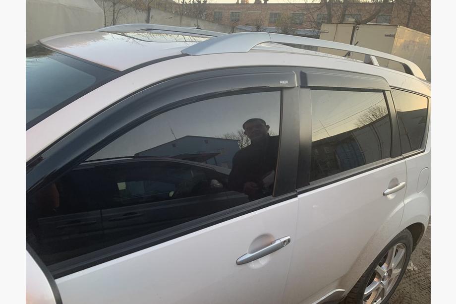 Mitsubishi Outlander 2006-2012 Deflectores de Ventana (4 uds, Niken) Foto 5