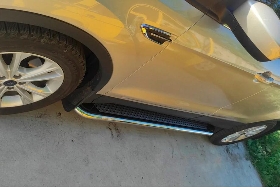 Ford Kuga/Escape 2013-2019 Estribos Laterales Maydos V2 (2 uds., Aluminio + Acero Inoxidable) Con moldura negra en las puertas Foto 10