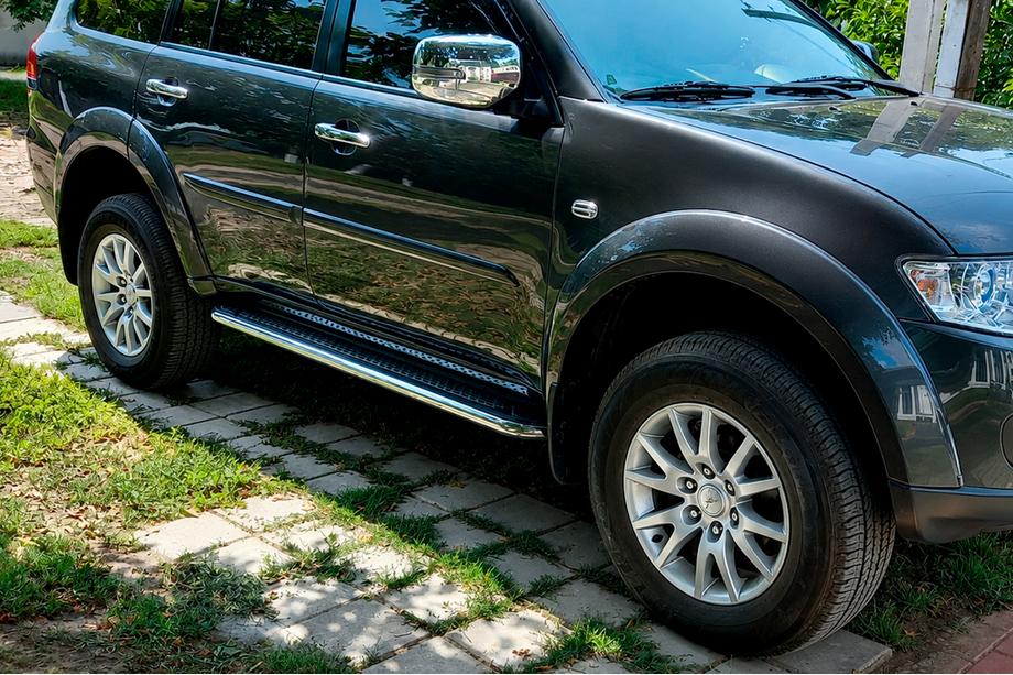 Mitsubishi L200 2006-2015 Estribos Laterales Maydos V2 (2 uds., Aluminio y Acero Inoxidable) Foto 8