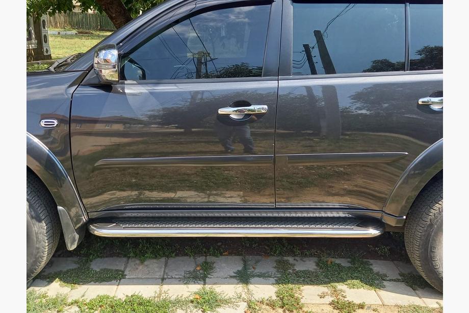 Mitsubishi L200 2006-2015 Estribos Laterales Maydos V2 (2 uds., Aluminio y Acero Inoxidable) Foto 10