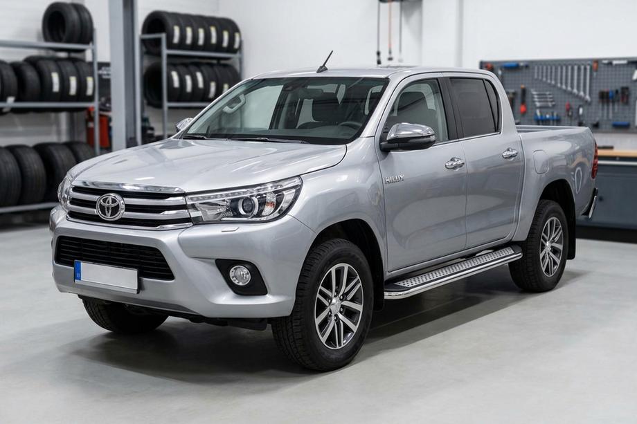 Toyota Hilux 2015- Estribos Laterales Maydos V2 (2 uds., Aluminio y Acero Inoxidable) Image