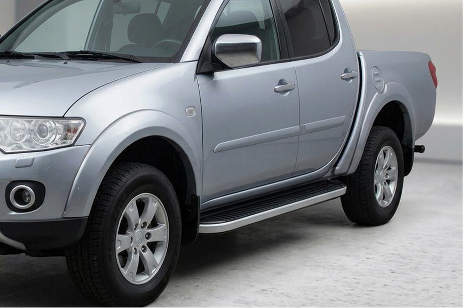Fiat Fullback 2016- Estribos Laterales Tayga (2 uds., Aluminio) Image