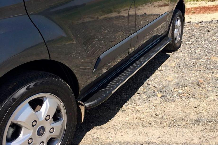 Ford Custom 2013-2022 Estribos laterales Bosphorus Grey (2 uds., aluminio) Image