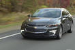 El examen de un sedán de Chevrolet Malibu de la novena generación foto 2