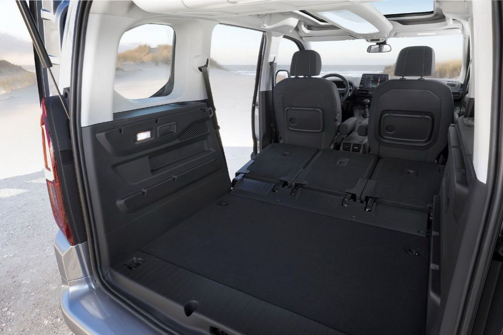 Revisión de la furgoneta compacta de nueva generación Opel Combo Life