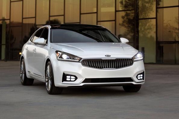 Sedán Kia Cadenza: solidez, comodidad y calidad premium Foto 2