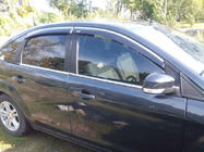 Ford Focus II 2005-2008 Deflectores de Ventana con Moldura Cromada SD/HB (4 uds, Niken) foto 1