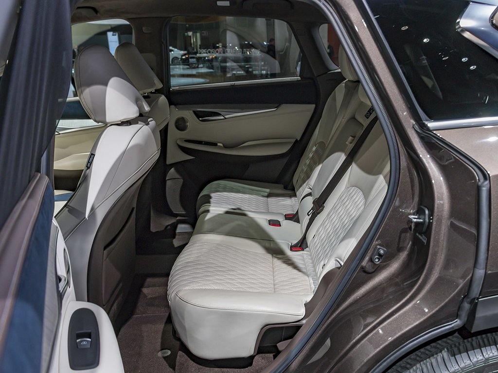 Canje para el cruce de Infiniti QX50