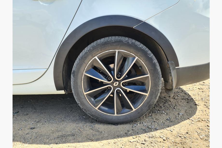 Renault Megane III 2009-2016 Aletines de aleta (8 uds, negros) SW, plástico ABS Foto 7