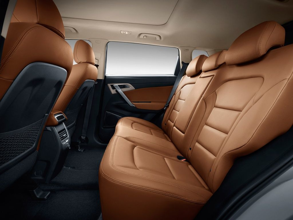 El examen de cruce Geely Atlas
