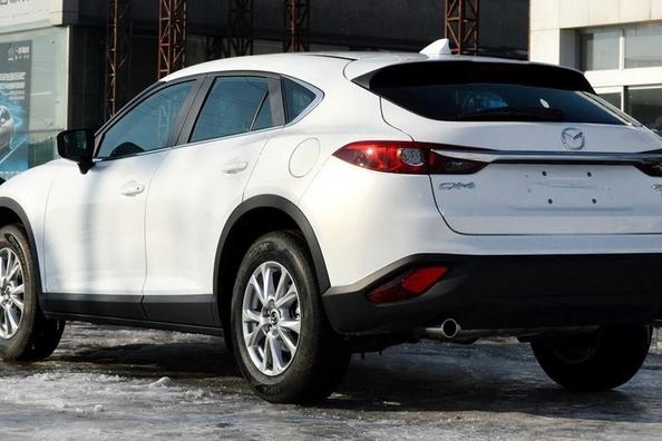 Crossover compacto, el Mazda CX-4 Foto 5