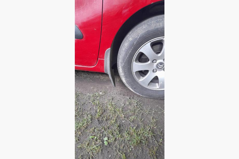 Citroen Berlingo 2008-2018 Guardabarros Premium (Turquía) Foto 8