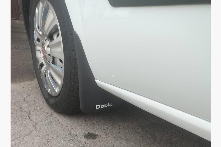 Fiat Doblo II 2010-2022 Guardabarros Premium (Turquía) Delanteros Image