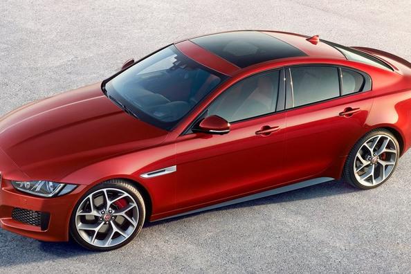 El examen de la berlina de Jaguar XE
