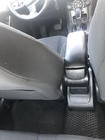 Ford Fiesta 2008-2017 Reposabrazos foto 4