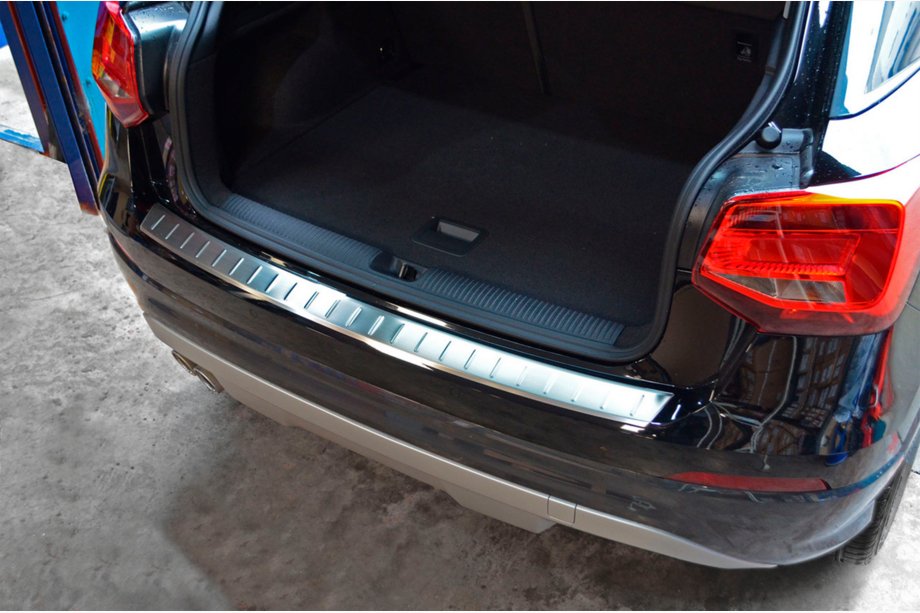Audi Q2 2016- Protector de parachoques trasero OmsaLine (acero inoxidable) Image