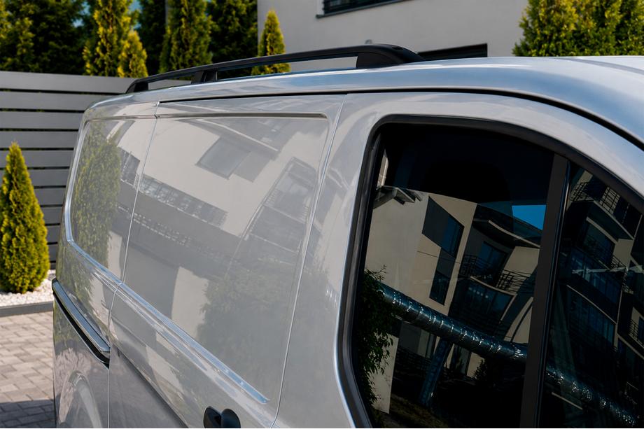 Ford Custom 2013-2022 Barras de techo Skyport (2 uds, negras) Image