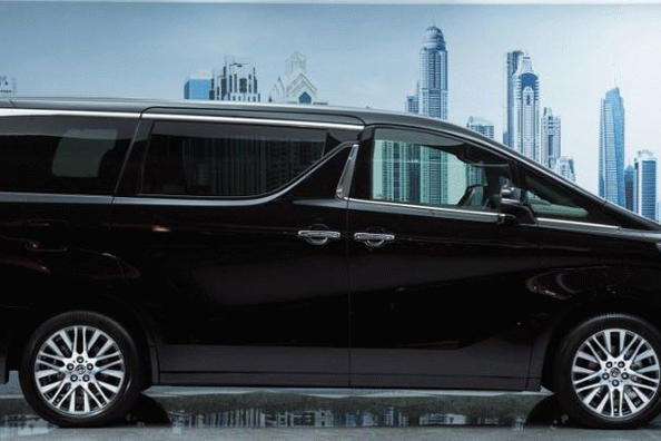 Lujoso minivan de Toyota Alphard de tercera generación Foto 9