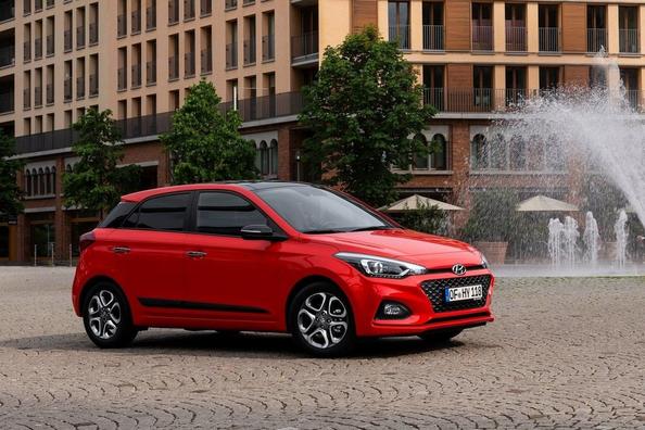 Actualizado cinco puertas hatchback Hyundai i20