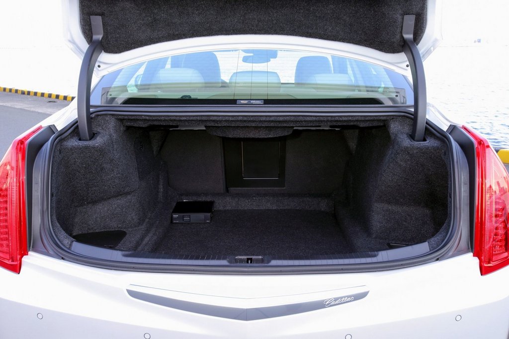 De lujo de la limusina Cadillac ATS