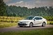 El segundo examen de Toyota Camry 2018 el modelo del año foto 7