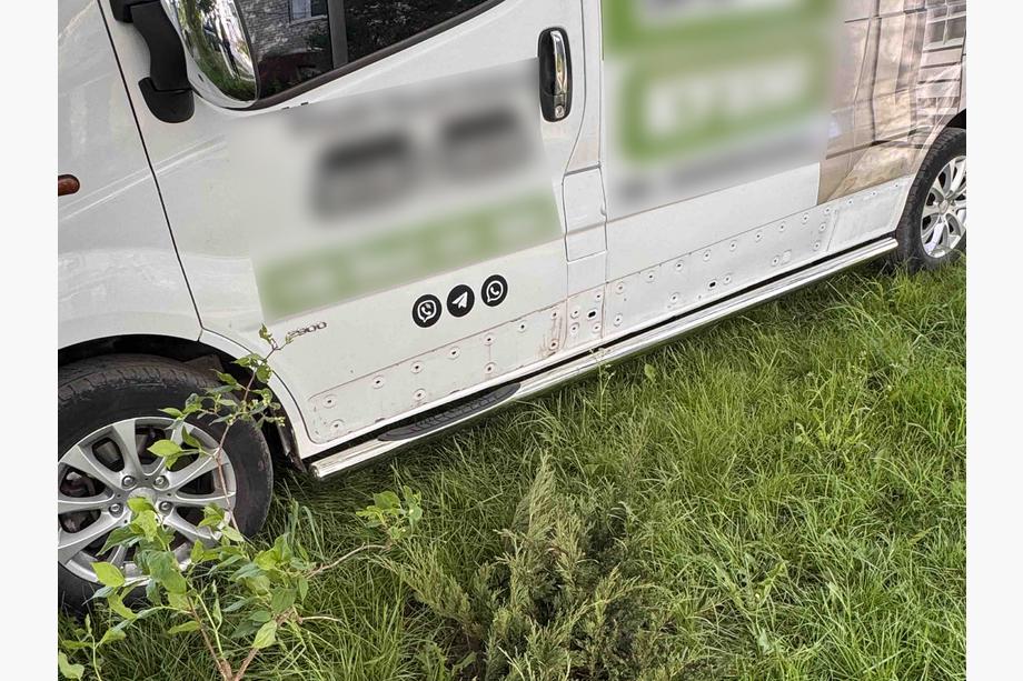 Nissan NV300/Primastar 2016- Tubos Laterales (2 uds., Acero Inoxidable) 70 mm, batalla larga Foto 6
