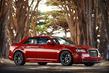 El examen de un sedán de Chrysler 300 de segunda generación foto 2