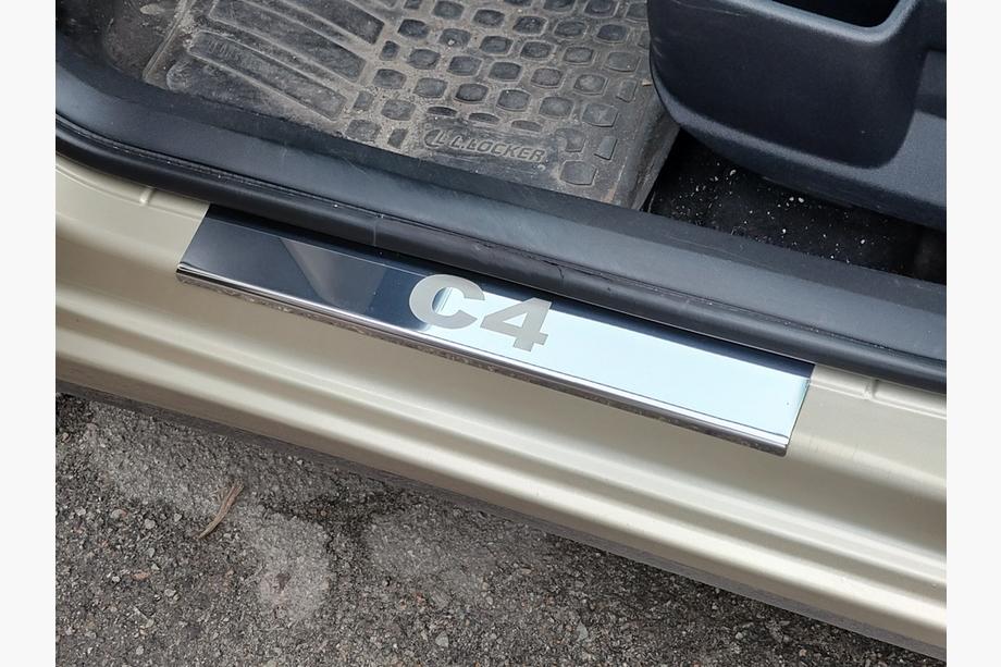 Citroen C-4 2004-2010 Protecciones de umbral Carmos acero inoxidable Foto 3