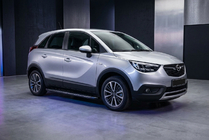 Opel Crossland X 2017-2024 Estribos Laterales Bosphorus Black (2 uds., Aluminio) foto 1