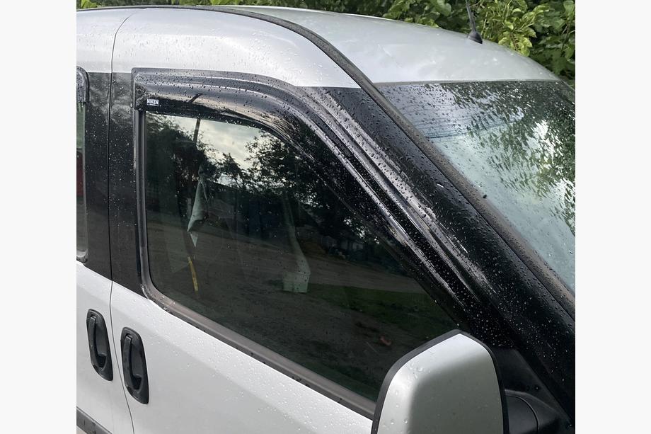 Fiat Doblo II 2010-2022 Deflectores de Ventana (2 uds, Niken) Image