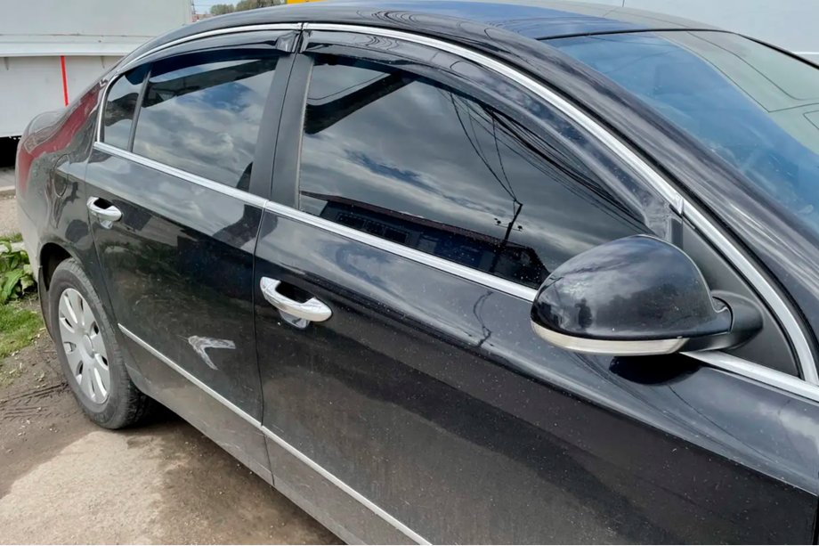 Volkswagen Passat B6 2006-2012 Deflectores de Ventana con Moldura Cromada SD (4 uds, HIC) Image
