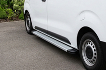 Citroen Jumpy/Dispatch 2017- Estribos Laterales Maya V2 (2 uds., Aluminio) foto 1