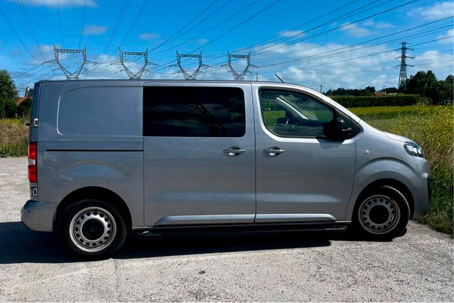 Toyota Proace 2016- Estribos Laterales Allmond Black (2 uds., Aluminio) Foto 4