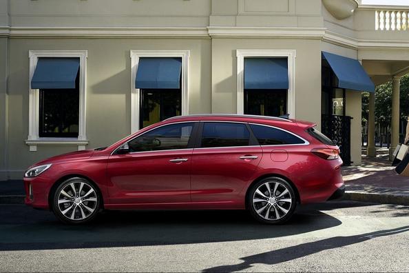 El examen de camioneta Hyundai i30 Wagon de tercera generación Foto 7