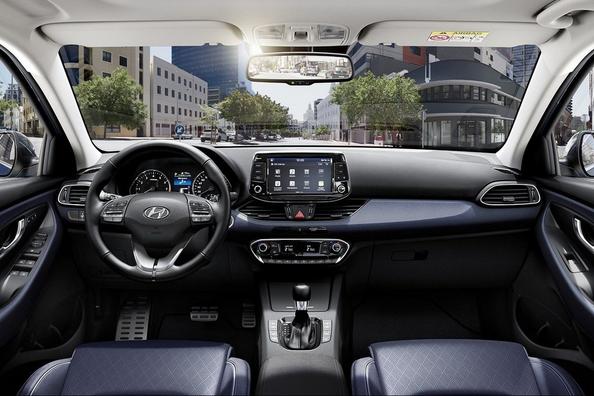 El examen de camioneta Hyundai i30 Wagon de tercera generación Foto 4