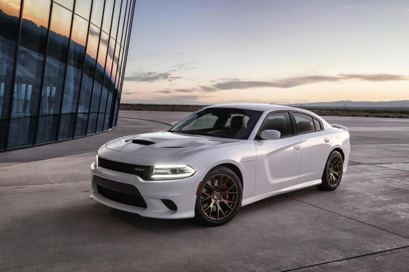 Sedán deportivo Dodge Charger de la séptima generación Foto 7