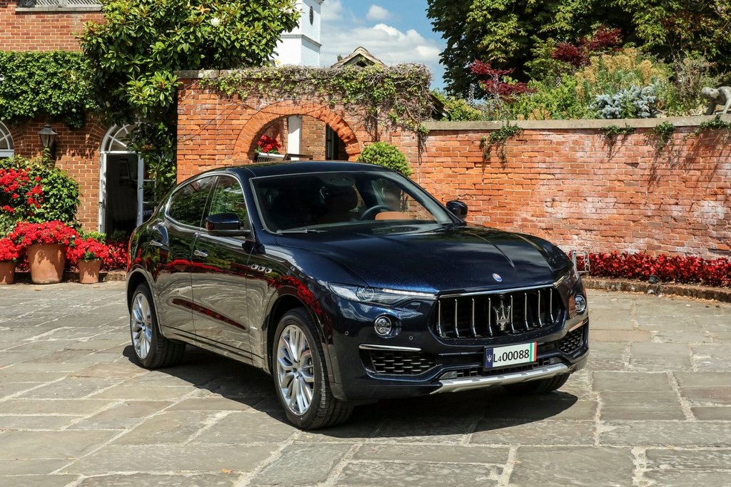El examen de cruce Maserati Levante