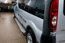 Renault Trafic 2001–2015 Estribos laterales tipo X5 (2 uds, aluminio) foto 4