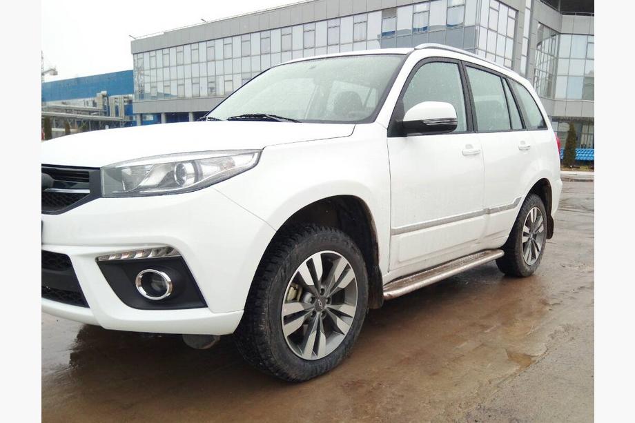 Chery Tiggo 3 2005- Estribos Laterales Premium (2 uds., Acero Inoxidable) Image