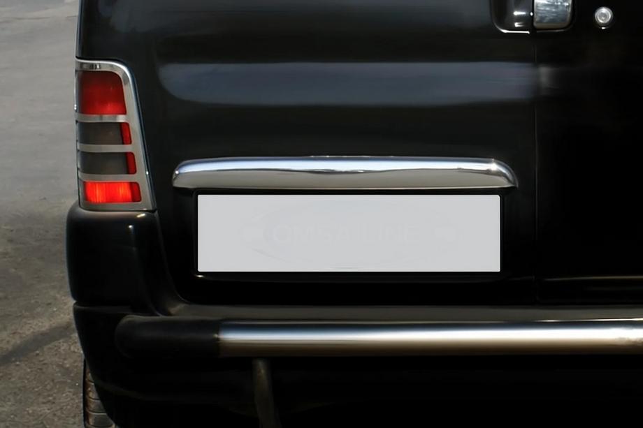 Citroen Berlingo 1996-2008 Moldura cromada sobre la matrícula (2 puertas, acero inoxidable) Image