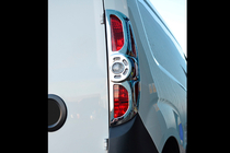 Opel Combo 2012-2018 Molduras para pilotos traseros (2012-2015, 2 uds, plastico) foto 2