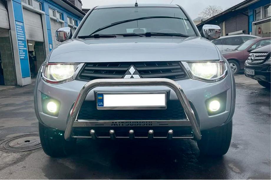 Mitsubishi L200 2006-2015 Defensa Delantera WT004 Acero Inoxidable Image