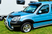 Peugeot Partner 1996-2008 Defensa Delantera WT004 Acero Inoxidable foto 3