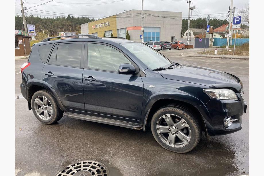 Toyota Rav 4 2006-2013 Barras de techo Skyport (negras) Batalla Corta Foto 2