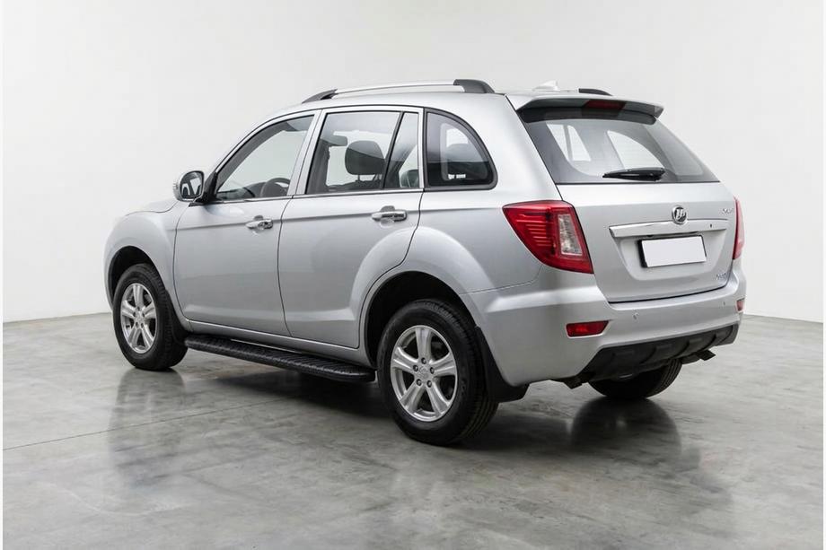 Lifan X60 2011- Estribos Laterales Bosphore Black (2 uds., Aluminio) Image