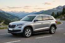 Skoda Kodiaq 2016-2023 Estribos Laterales Bosphore Black (2 uds., Aluminio) foto 1