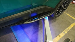 Toyota C-HR 2016-2023 Estribos Original V2 (2 uds., Aluminio) foto 1